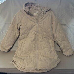 mondetta youth quilted jacket, cream, M 10/12 - NWT